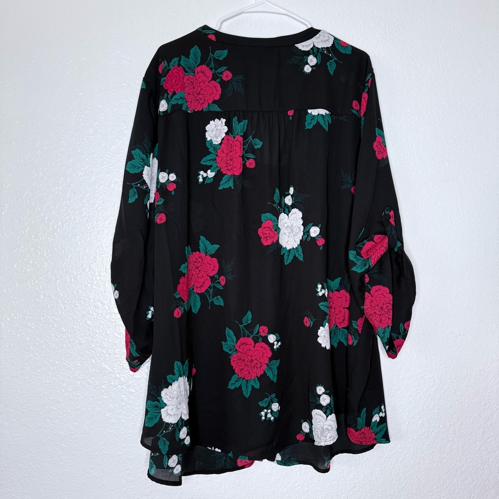 Torrid Georgette Floral Button Front 3/4th Sleeve Black Blouse 5X - Picture 2 of 8